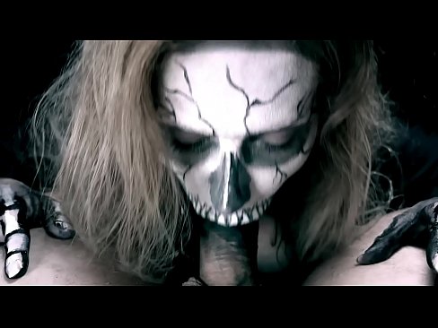 ❤️ Demon merch sugno ceiliog gyda'i geg du a llyncu cum. ️❌ Fideo rhyw ar porn % cy.villagesexvideos.ru%